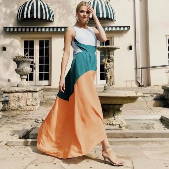 TUCKERNUCK Colorblock Eden Gown — Size Small - Picture 1 of 16